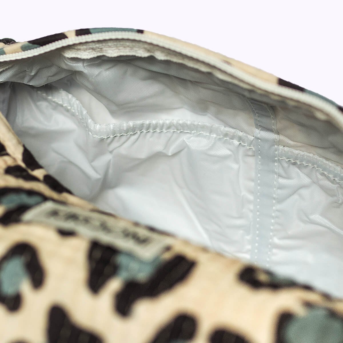 sac cosmétique fait main "Blue Leo"