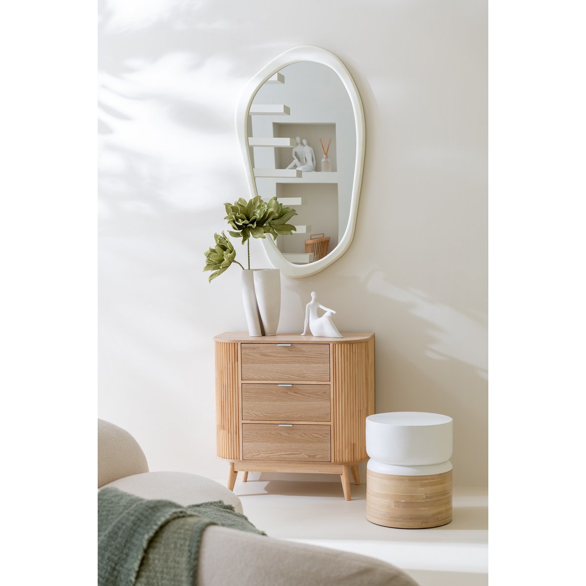 Armoire en j-line autour de mdf / denenhout naturel grand