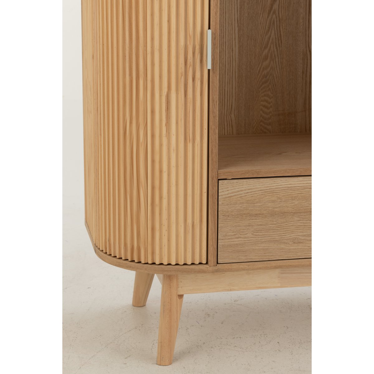 Armoires J-Line autour de MDF / DENNENHOUT Naturel