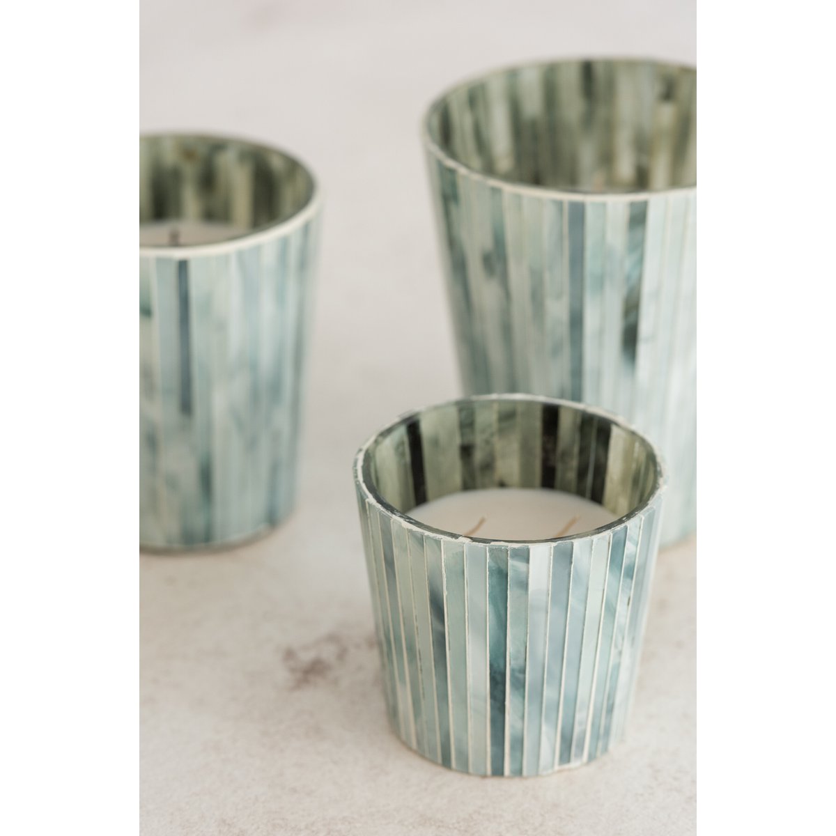 Bougie parfumée J-Line Noa - Seaside Bliss - verre - bleu clair - grande - 75U
