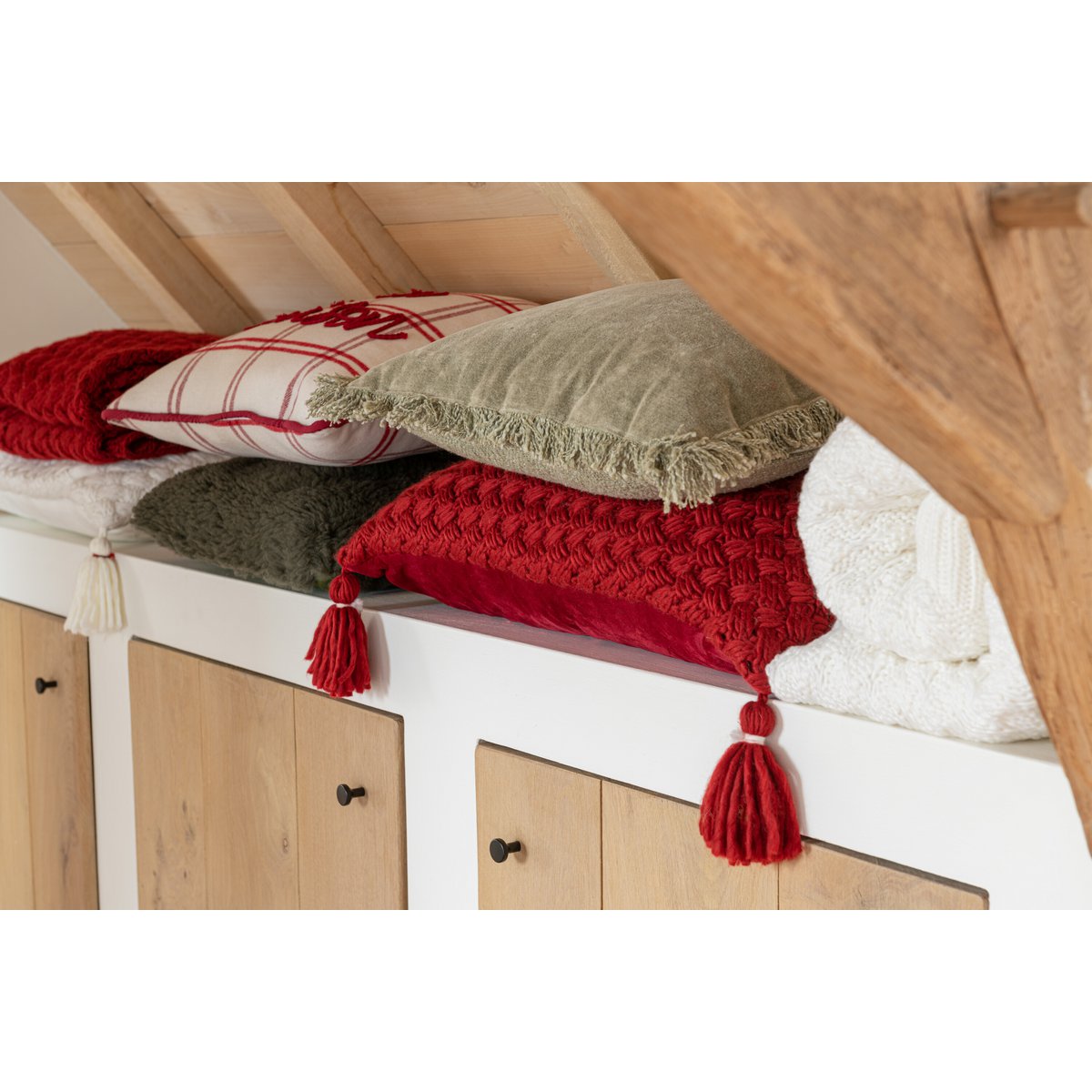 J-Line coussin Crochet Brosse Acrylique - polyester - rouge