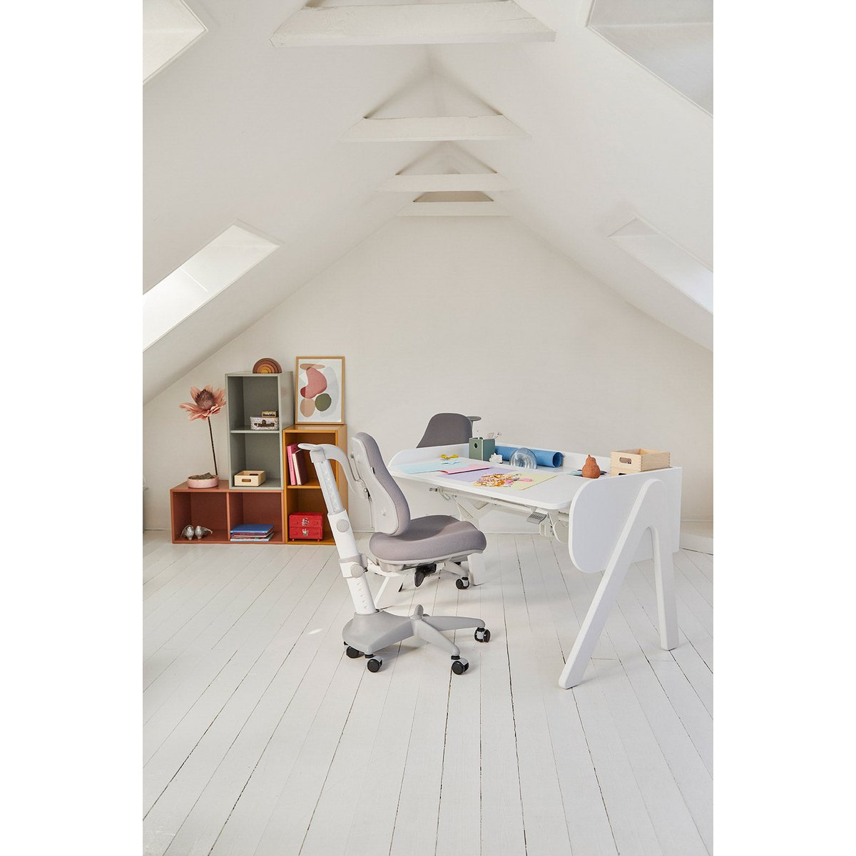 Bureau boisé, blanc