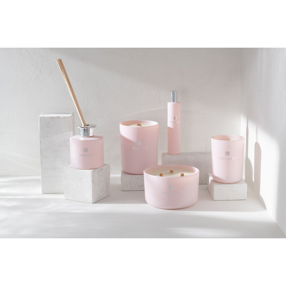 Bougie parfumée J-Line Excellent - verre - rose - grande - 40U