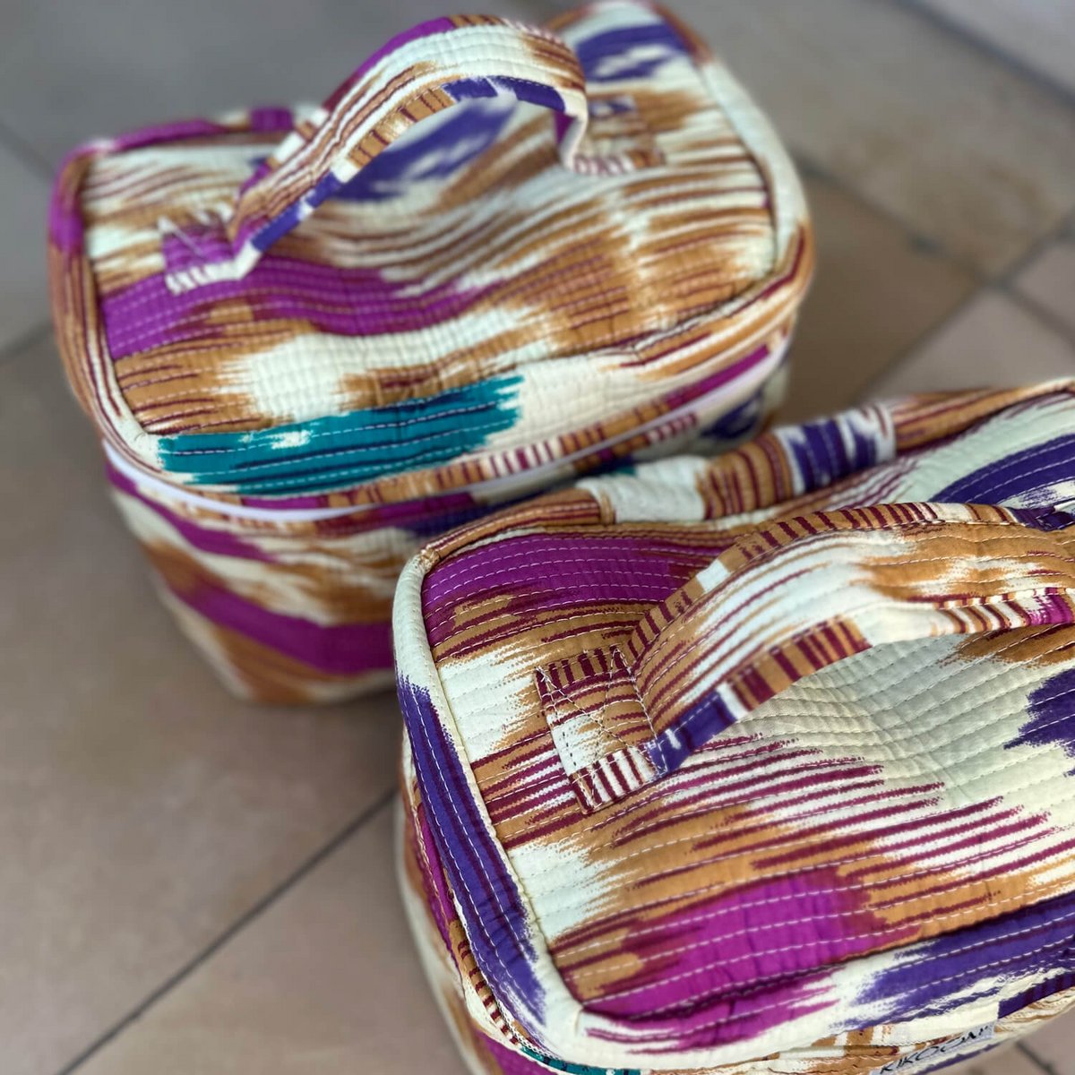 Grand sac cosmétique Big Beauty "Happy Ikat"