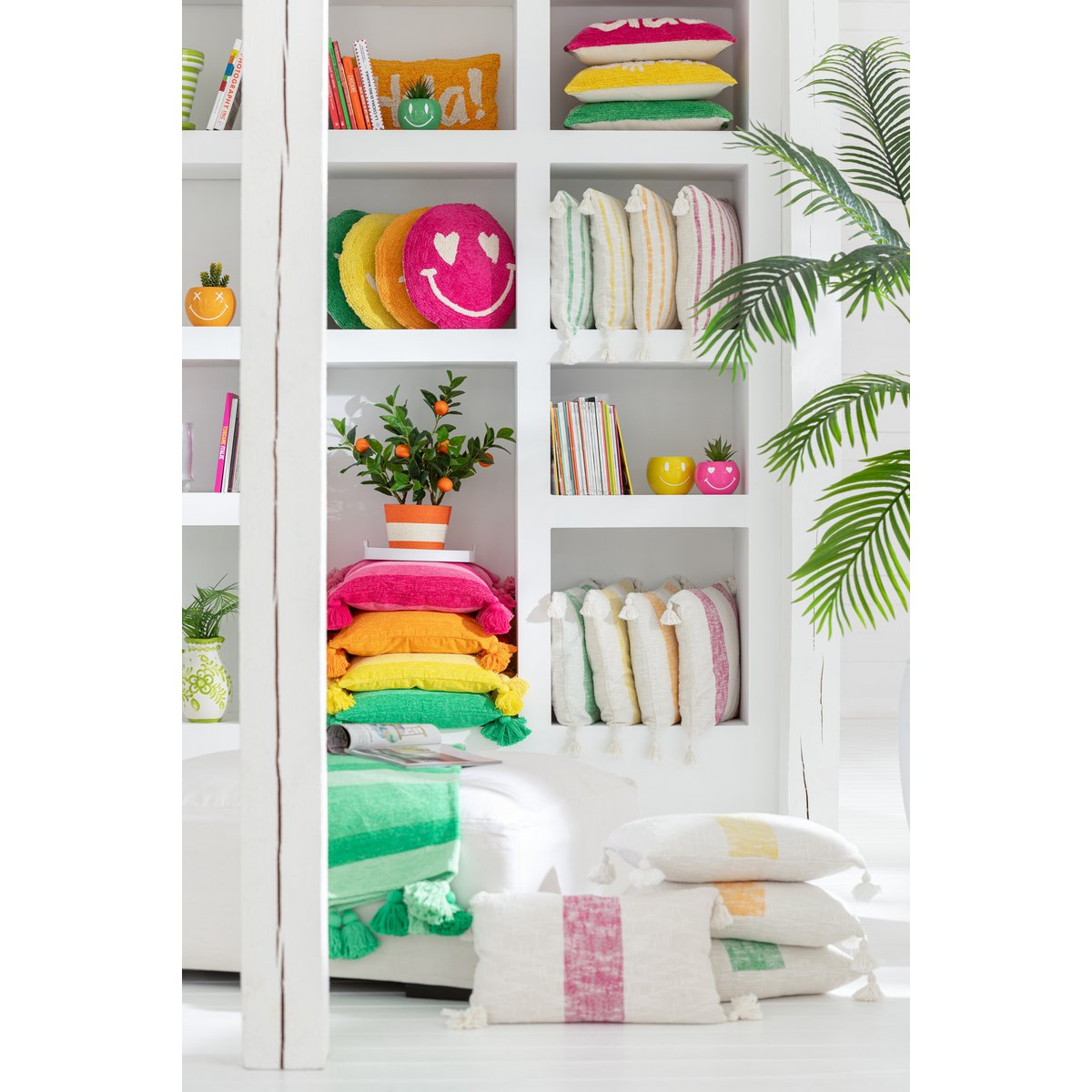 J-Line Coussin Smiley Tufté Coton Rose/Blanc