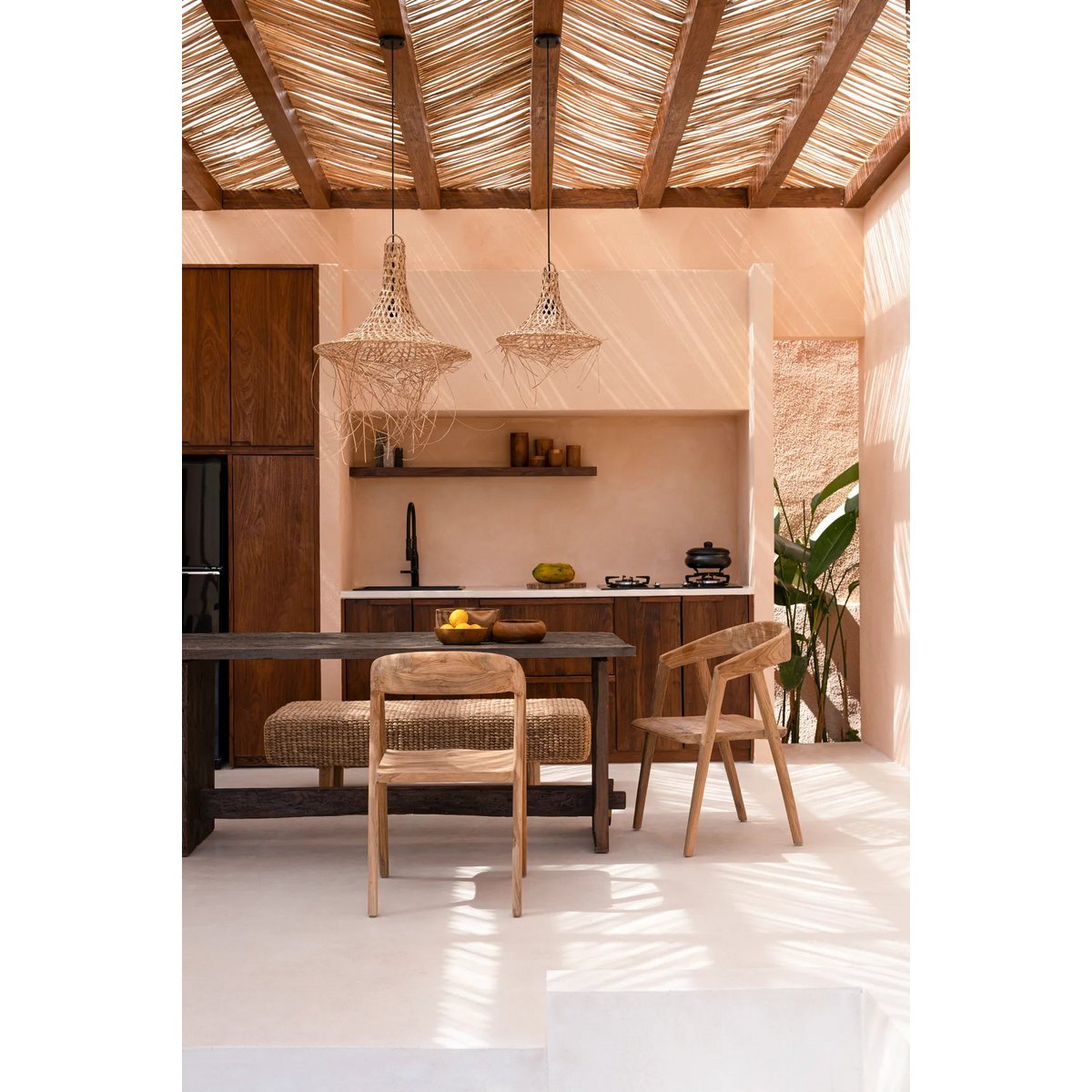 La chaise de salle à manger Teluk