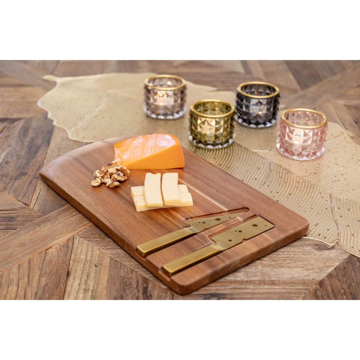 PLAT A FROMAGE EN BOIS AVEC 2 COUTEAUX