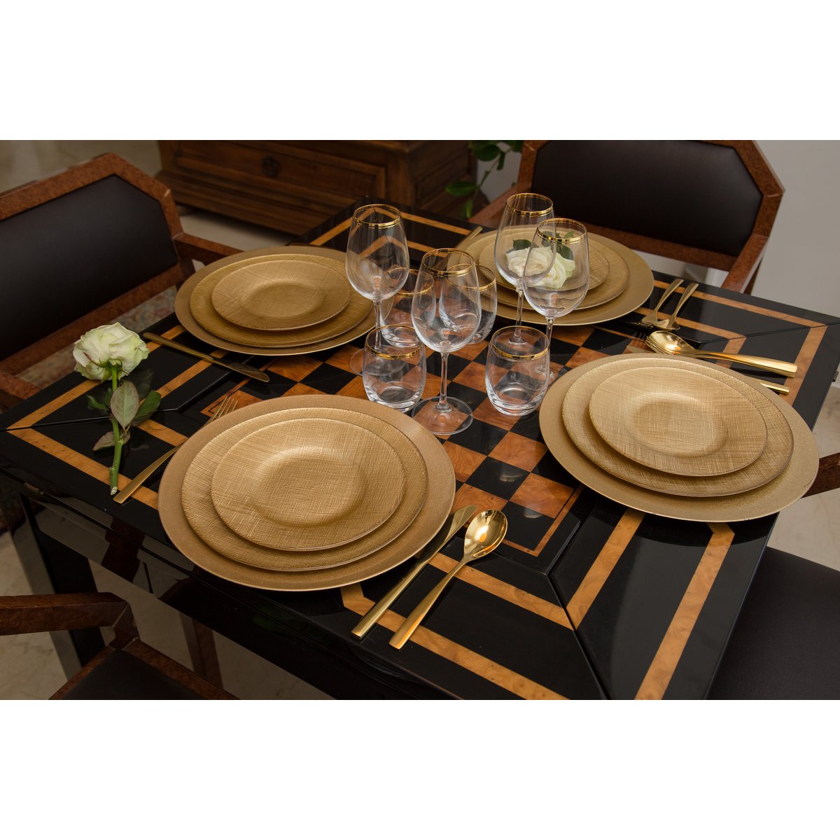 MENAGERE 24 PIECES DORE